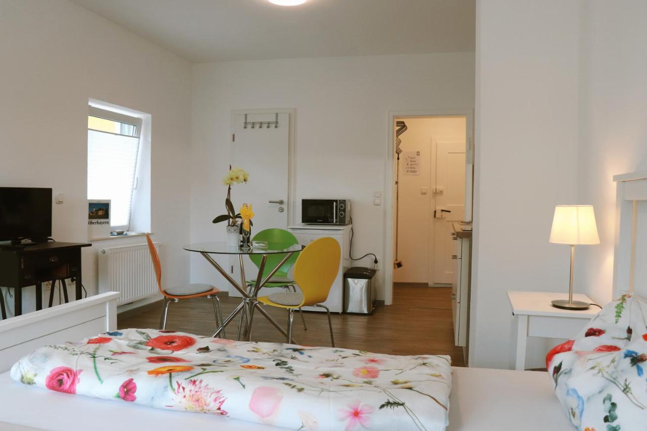Helles Apartment Fuer 1-2 Pers. Mit Parkplatz Und Wifi Kraiburg am Inn Kültér fotó