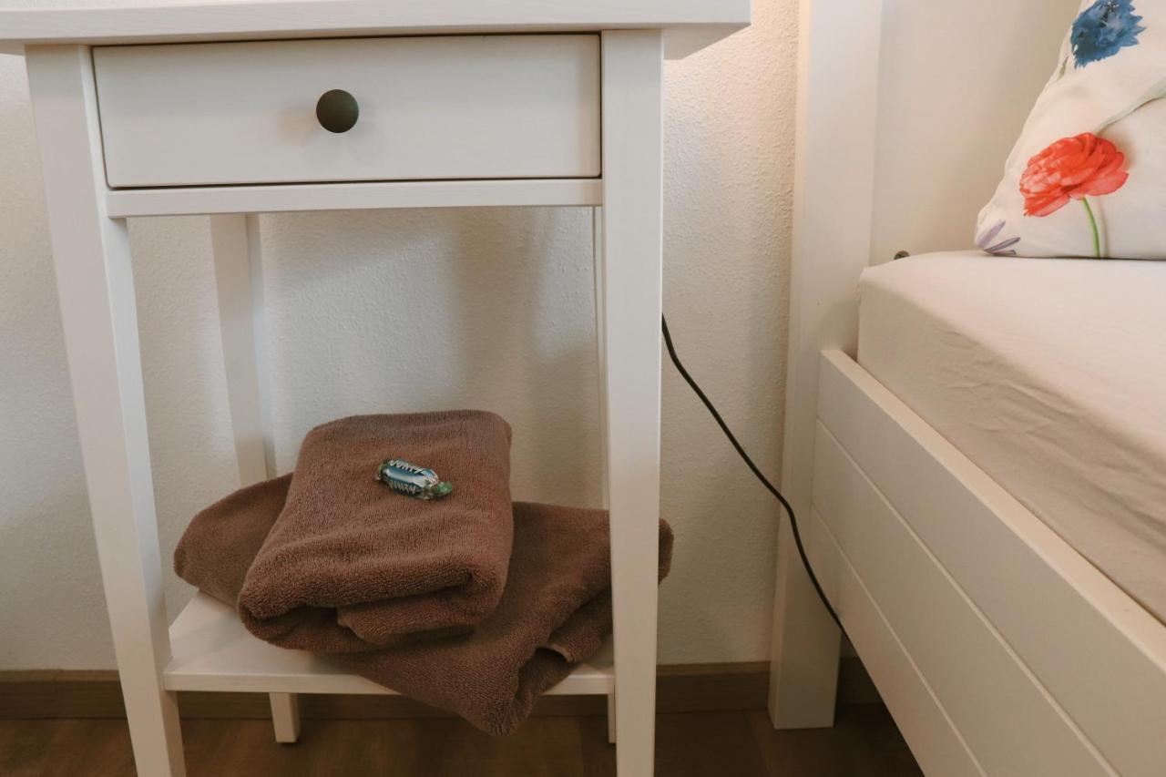 Helles Apartment Fuer 1-2 Pers. Mit Parkplatz Und Wifi Kraiburg am Inn Kültér fotó