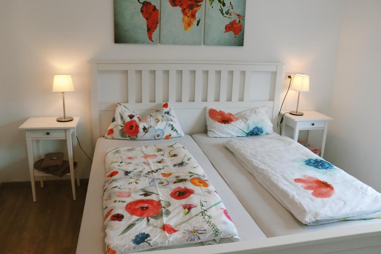 Helles Apartment Fuer 1-2 Pers. Mit Parkplatz Und Wifi Kraiburg am Inn Kültér fotó