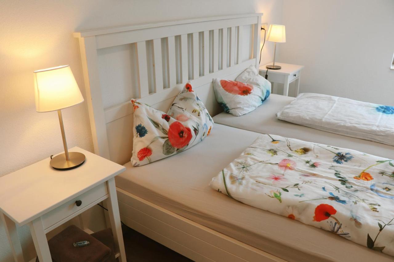 Helles Apartment Fuer 1-2 Pers. Mit Parkplatz Und Wifi Kraiburg am Inn Kültér fotó