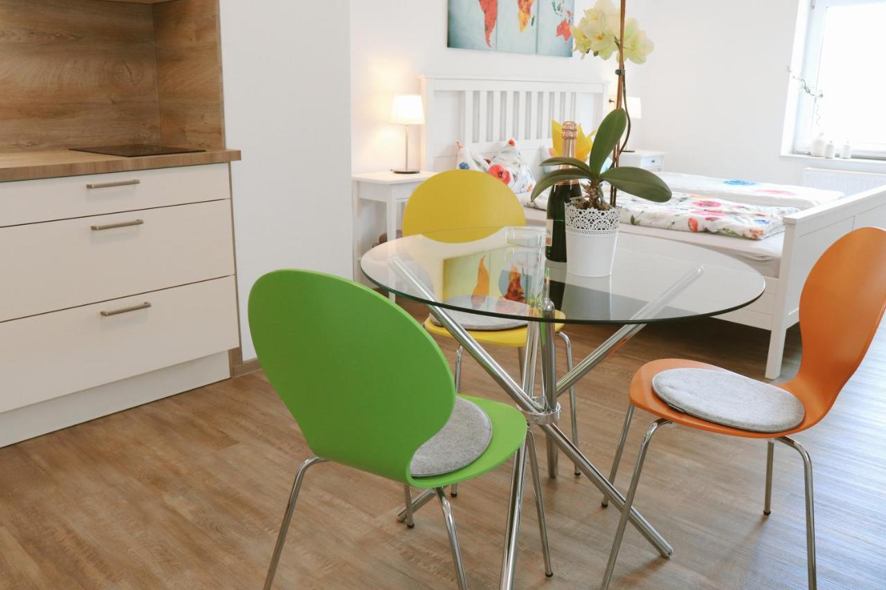 Helles Apartment Fuer 1-2 Pers. Mit Parkplatz Und Wifi Kraiburg am Inn Kültér fotó
